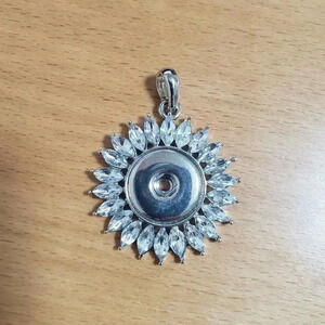 Interchangeable Snap Jewelry Pendant